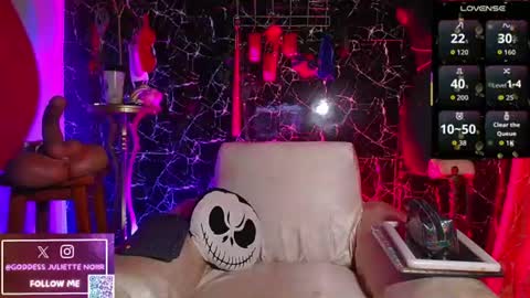 Snapshot of goddessjuliettenoiir chatting on June 15, 2026, 11:12 am Goddes Juliette Noiir online show from June 15, 2026, 11:12 am