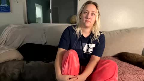 GoddessMayvn online show from February 1, 2025, 7:05 am