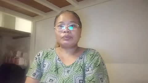 Snapshot of goddessmomx chatting on July 21, 2026, 9:11 am lindsay online show from July 21, 2026, 9:11 am