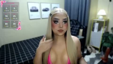 Snapshot of goddessnatalieheart chatting on June 24, 2026, 2:27 pm NATALIE HEART online show from June 24, 2026, 2:27 pm