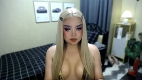Snapshot of goddessnatalieheart chatting on June 25, 2026, 1:59 pm NATALIE HEART online show from June 25, 2026, 1:59 pm