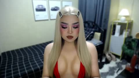 Snapshot of goddessnatalieheart chatting on June 26, 2026, 10:25 pm NATALIE HEART online show from June 26, 2026, 10:25 pm
