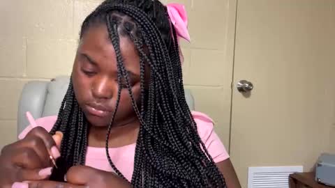 goddessnyia online show from January 14, 2025, 4:57 am