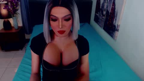 Snapshot of goddessselfsucker chatting on February 2, 2026, 5:06 am Lucy Pearl online show from February 2, 2026, 5:06 am