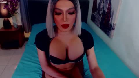 Snapshot of goddessselfsucker chatting on February 3, 2026, 6:22 am Lucy Pearl online show from February 3, 2026, 6:22 am