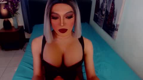 Snapshot of goddessselfsucker chatting on February 4, 2026, 3:23 am Lucy Pearl online show from February 4, 2026, 3:23 am