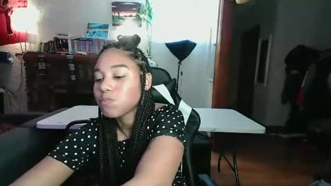 Snapshot of goddesstinaruiz chatting on January 11, 2025, 12:12 am Goddess Tina 3 online show from January 11, 2025, 12:12 am