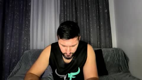 gold_alpha_boy online show from November 12, 2025, 3:45 pm