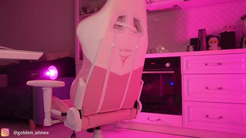 Aline meow   online show from January 23, 2025, 11:58 pm