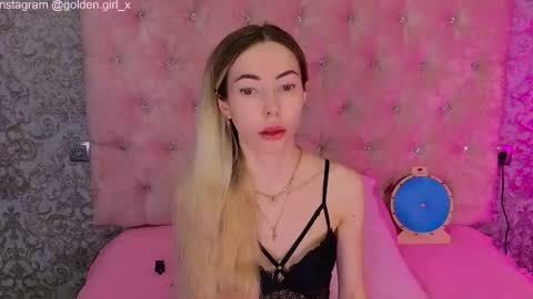 Snapshot of golden_girl__ chatting on March 1, 2026, 1:51 am golden girl online show from March 1, 2026, 1:51 am