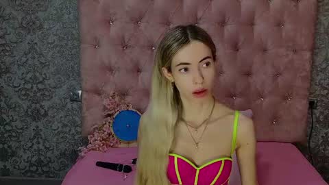Snapshot of golden_girl__ chatting on July 7, 2026, 1:52 am golden girl online show from July 7, 2026, 1:52 am