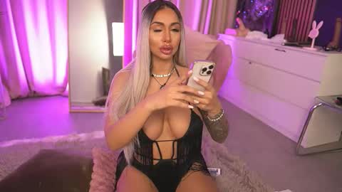 Snapshot of goldenamberx chatting on March 1, 2026, 6:37 am GoldenAmberX online show from March 1, 2026, 6:37 am