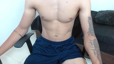 Snapshot of goldendesirex_ chatting on March 29, 2026, 7:25 pm online show from March 29, 2026, 7:25 pm