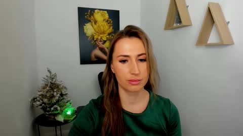 Olivia online show from December 3, 2025, 10:13 am