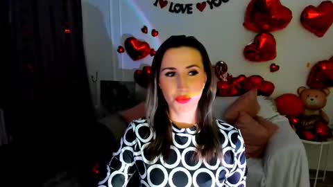 Olivia online show from February 7, 2026, 7:50 pm