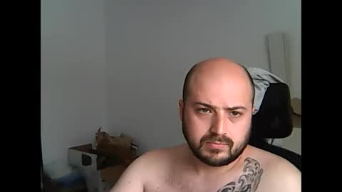 Snapshot of goldenspainboy chatting on April 25, 2026, 9:45 am goldenspainboy online show from April 25, 2026, 9:45 am