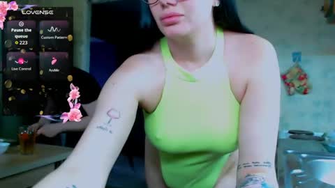 Polina online show from April 18, 2026, 11:58 am