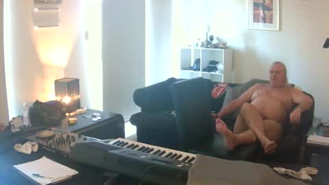 goldyguy011 online show from October 6, 2025, 2:53 am