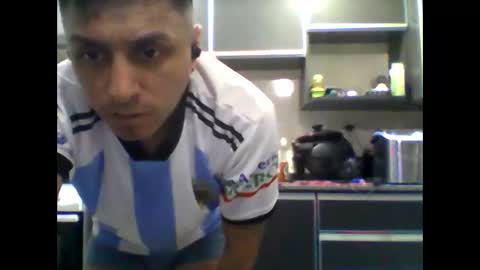 gonzaloargentino2022 online show from October 25, 2025, 2:52 am