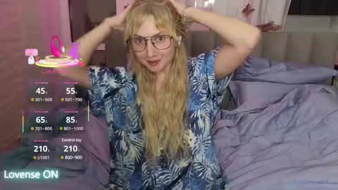 Snapshot of goodgirl0024 chatting on February 24, 2025, 7:52 pm goodgirl0024 online show from February 24, 2025, 7:52 pm