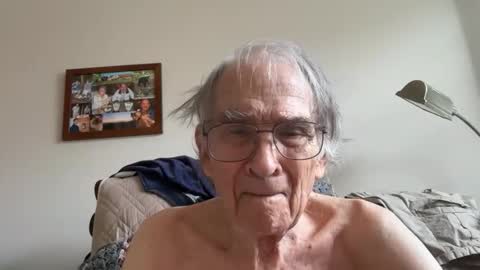 Snapshot of goodgrief12345 chatting on May 27, 2026, 6:49 pm Sweet old guy online show from May 27, 2026, 6:49 pm