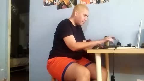 Snapshot of gorak32 chatting on January 13, 2026, 3:39 pm GoraK online show from January 13, 2026, 3:39 pm