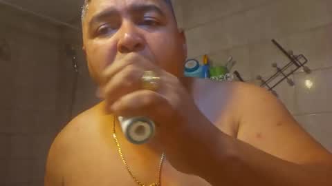 gordito_xx online show from April 16, 2026, 3:24 pm