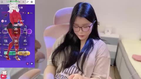 Snapshot of gorgeous_girl33 chatting on March 8, 2026, 2:04 am gorgeous girl33 online show from March 8, 2026, 2:04 am