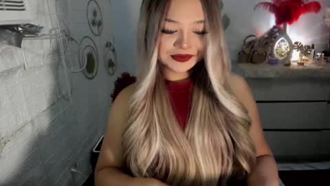 Snapshot of gorgeousamandarose chatting on March 11, 2025, 12:00 am Amanda rose online show from March 11, 2025, 12:00 am