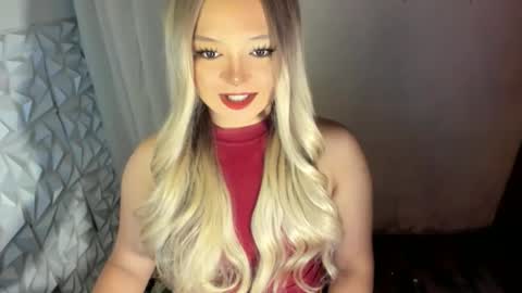 Snapshot of gorgeousamandarose chatting on May 24, 2026, 6:18 am Amanda rose online show from May 24, 2026, 6:18 am