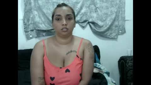 gorgeouslips10 online show from February 15, 2026, 3:31 pm