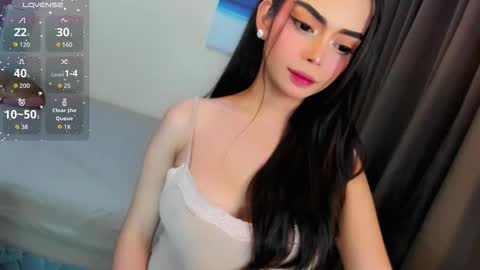 Snapshot of gorgeoustransgirl chatting on May 26, 2026, 6:04 pm Emmy online show from May 26, 2026, 6:04 pm