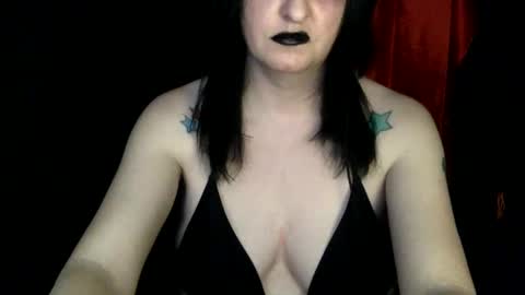Snapshot of goth_kitten_uwu chatting on December 30, 2024, 2:53 am Kitten online show from December 30, 2024, 2:53 am