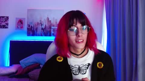 goth_minerva online show from November 27, 2025, 1:24 pm