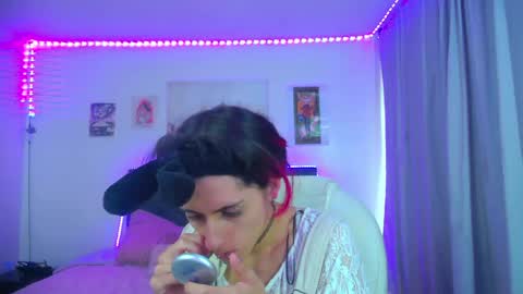 Snapshot of goth_minerva chatting on April 17, 2026, 1:58 pm goth_minerva online show from April 17, 2026, 1:58 pm