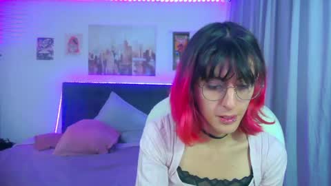 Snapshot of goth_minerva chatting on April 23, 2026, 2:19 pm goth_minerva online show from April 23, 2026, 2:19 pm