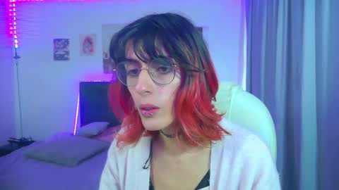 Snapshot of goth_minerva chatting on April 29, 2026, 1:37 pm goth_minerva online show from April 29, 2026, 1:37 pm