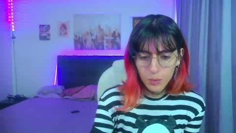 Snapshot of goth_minerva chatting on April 30, 2026, 1:50 pm goth_minerva online show from April 30, 2026, 1:50 pm