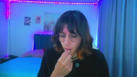 Snapshot of goth_minerva chatting on July 13, 2026, 1:36 pm goth_minerva online show from July 13, 2026, 1:36 pm