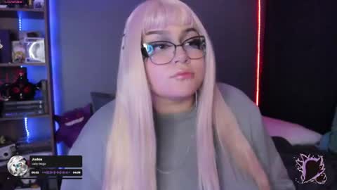 Snapshot of goth_stein chatting on July 2, 2026, 4:18 am Engel Please help me to reach 50 thumbs up online show from July 2, 2026, 4:18 am