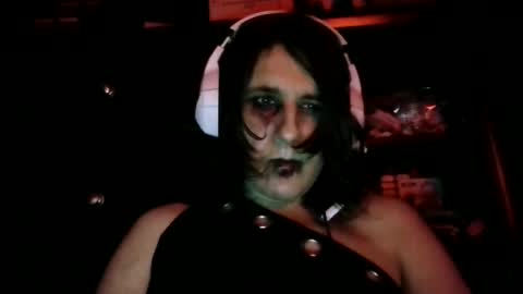 Snapshot of gothic123451 chatting on June 14, 2026, 2:46 am Victoriana online show from June 14, 2026, 2:46 am