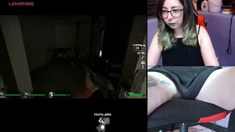 gothic_cutie online show from April 21, 2026, 7:50 pm