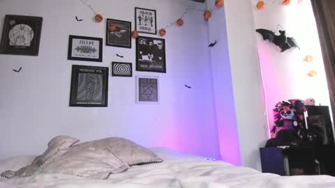 hi my name is Elizabeth nice to meet you online show from January 3, 2025, 5:53 pm