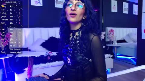 Meredith Alessandra online show from March 11, 2025, 10:40 am