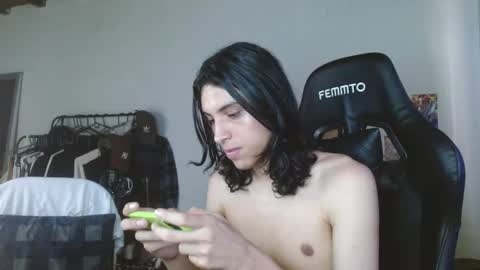 angelito tu novio online show from February 9, 2025, 2:07 pm