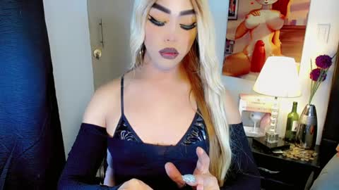 Snapshot of grace24hot chatting on April 8, 2026, 4:23 am Grace online show from April 8, 2026, 4:23 am