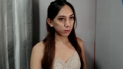 HoneyGrace online show from April 26, 2026, 12:14 pm