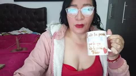 Snapshot of grace_mature_milf chatting on June 7, 2026, 11:47 am grace_mature_milf online show from June 7, 2026, 11:47 am