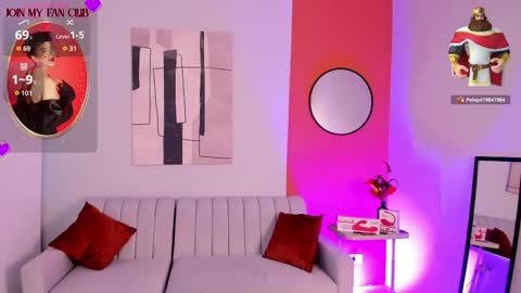 Zuly online show from October 10, 2025, 9:03 pm