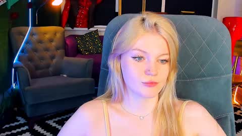 Grace Glamour online show from February 5, 2025, 11:23 am